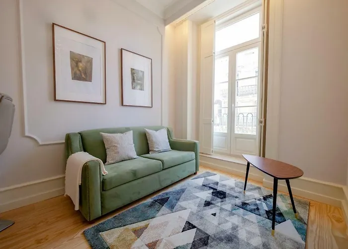 Augusta Street 229- 4 Esq * Lisboa