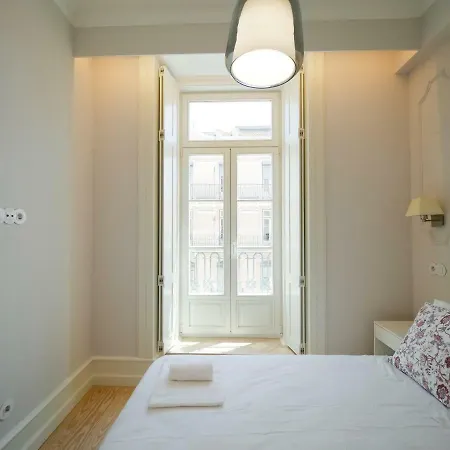 Augusta Street 229- 4 Esq 아파트