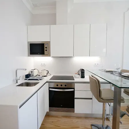 Augusta Street 229- 4 Esq Апартаменты