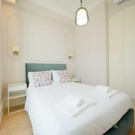 Augusta Street 229- 4 Esq Lisboa